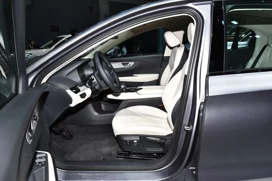 Benzine ou carburant électrique 2024 Hongqi Eqm5 voiture Noir couleur Ventilation efficace du siège