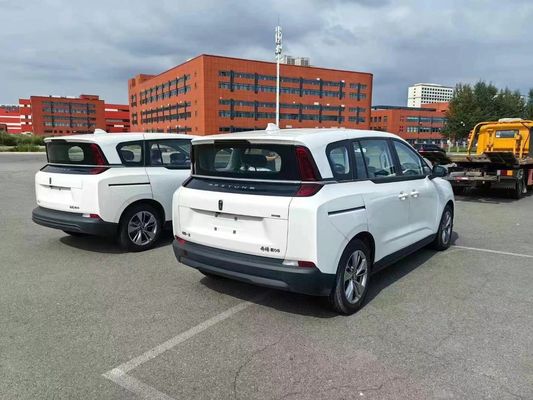 2023 Voiture FAW Pentium Nat Blanc Véhicule polyvalent essence ou électrique